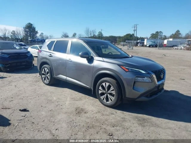 Nissan Rogue, снимка 1 - Автомобили и джипове - 49289555