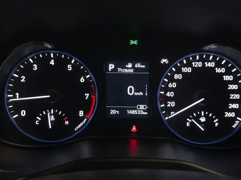 Hyundai Kona 1.6Т, снимка 8 - Автомобили и джипове - 54257151