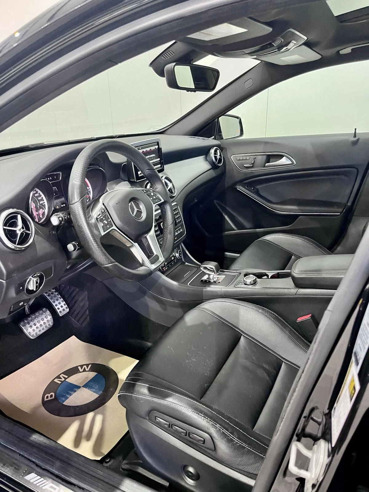 Mercedes-Benz GLA 45 AMG 4M AMG Night Package - изображение 9
