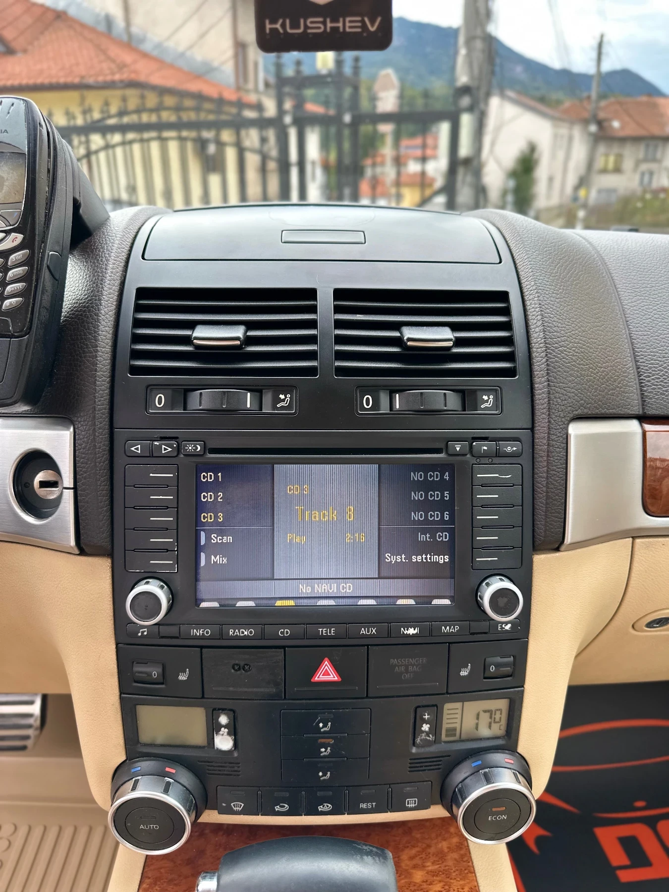 VW Touareg 5.0 TDI V10  - изображение 9