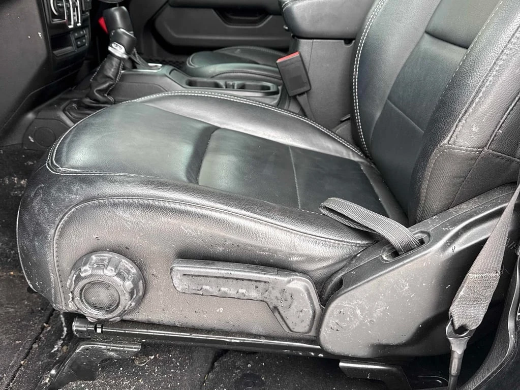 Jeep Wrangler * Sahara * 2 �����* KEYLESS* NAVI* �������*  | Mobile.bg � ����������� 11