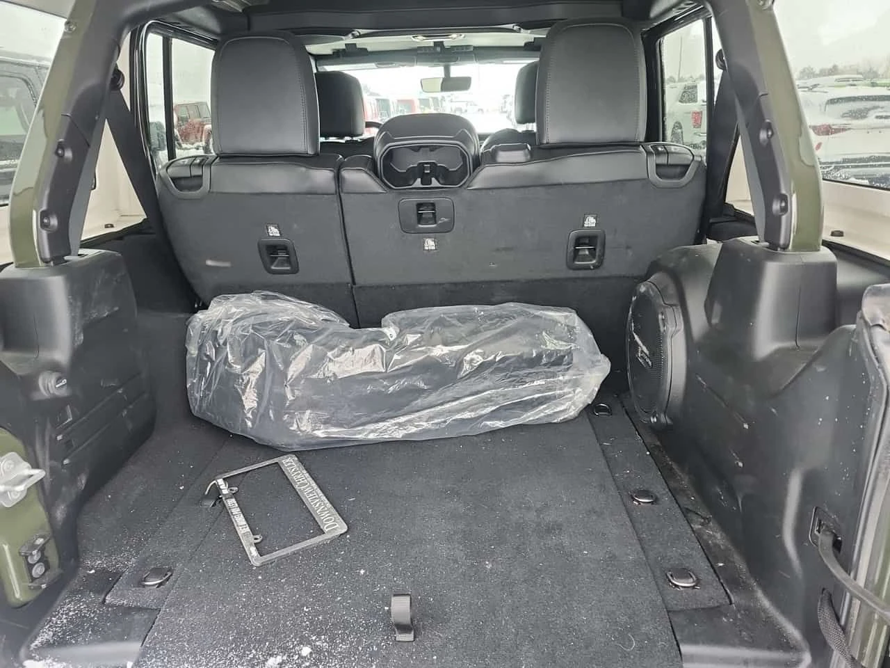 Jeep Wrangler * UNLIMITED SAHARA * CARFAX * 2 ����� | Mobile.bg � ����������� 14