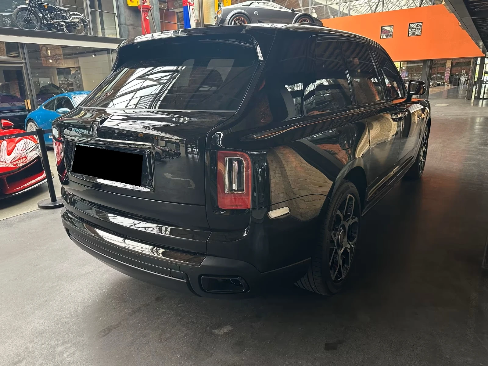 Rolls-Royce Cullinan Mandarin  - изображение 4