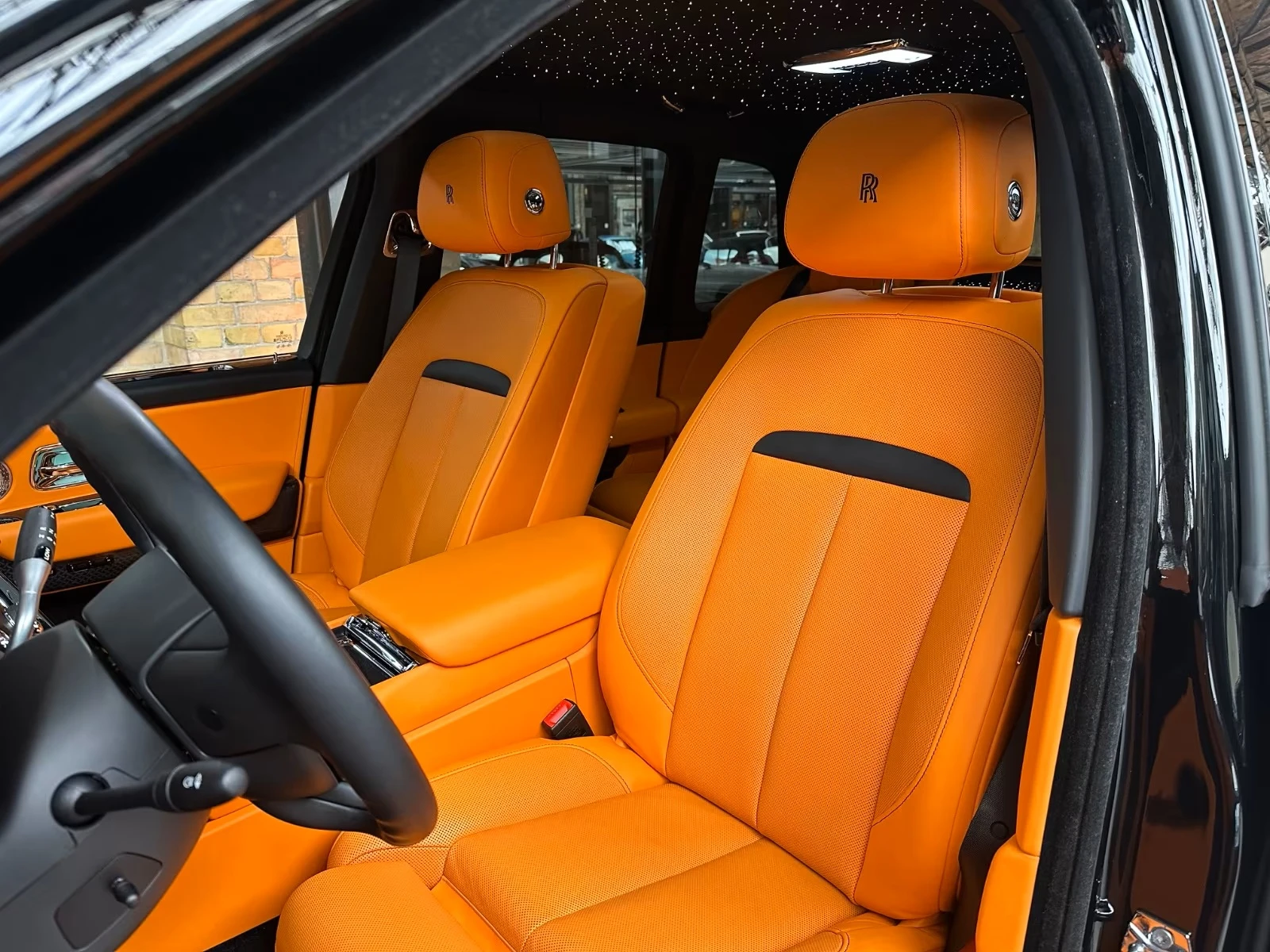 Rolls-Royce Cullinan Mandarin  - изображение 8