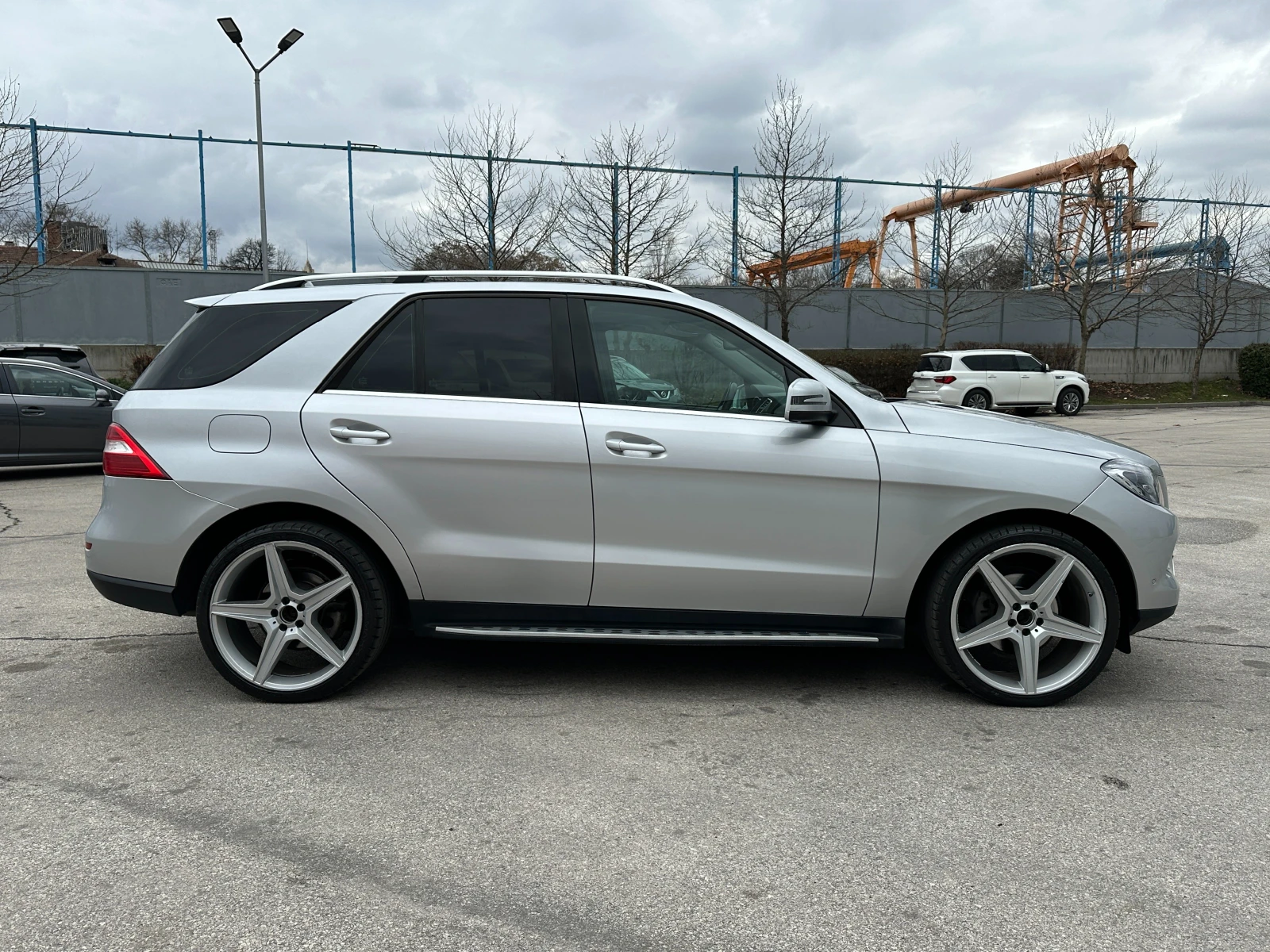 Mercedes-Benz ML 350 Спортпакет/3.0cdi, снимка 5 - Автомобили и джипове - 53914402