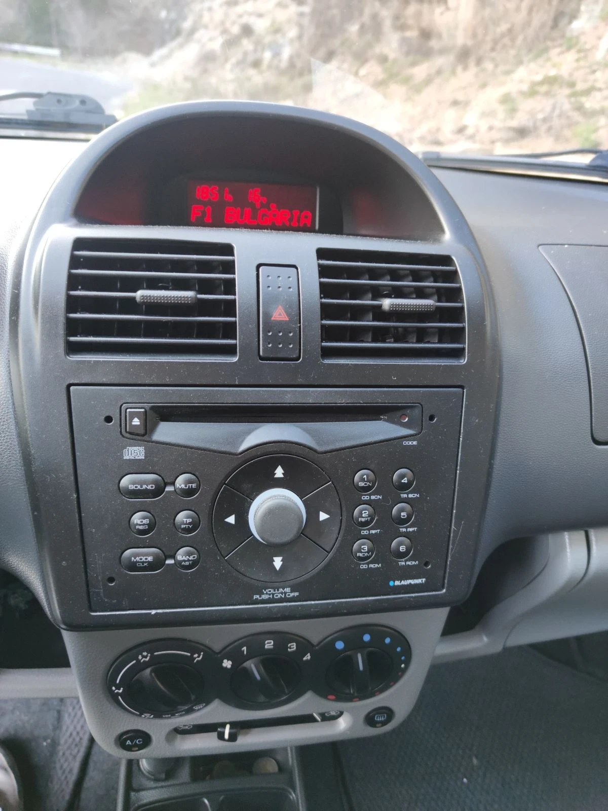 Suzuki Ignis 4х4, снимка 12 - Автомобили и джипове - 54115282