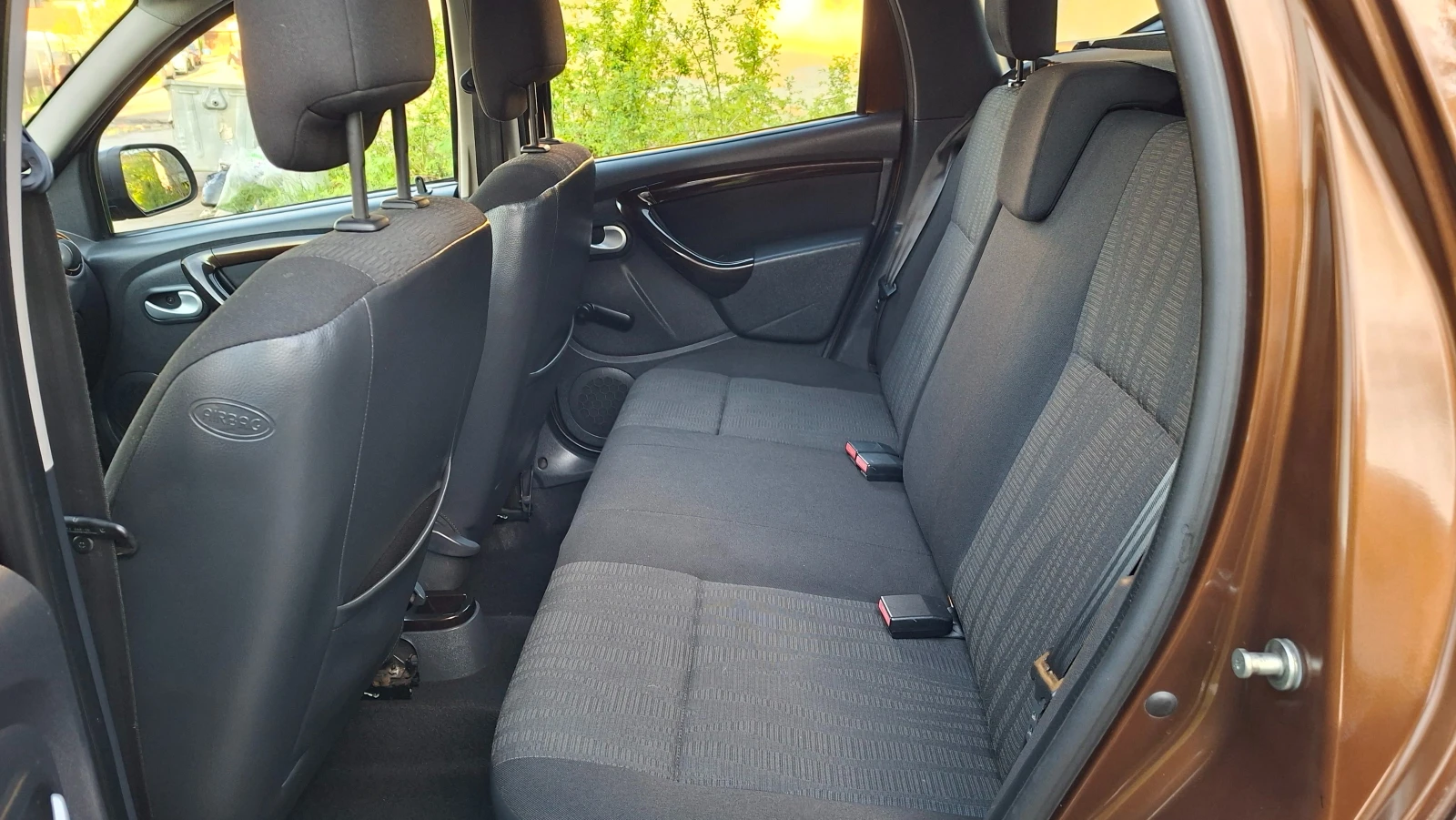 Dacia Duster 67000км, снимка 11 - Автомобили и джипове - 54308564