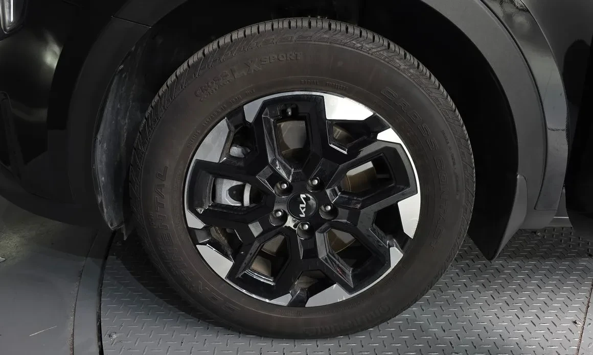 Kia Sorento  2.5T * Подгрев + волан / Обудхване, снимка 5 - Автомобили и джипове - 54660542
