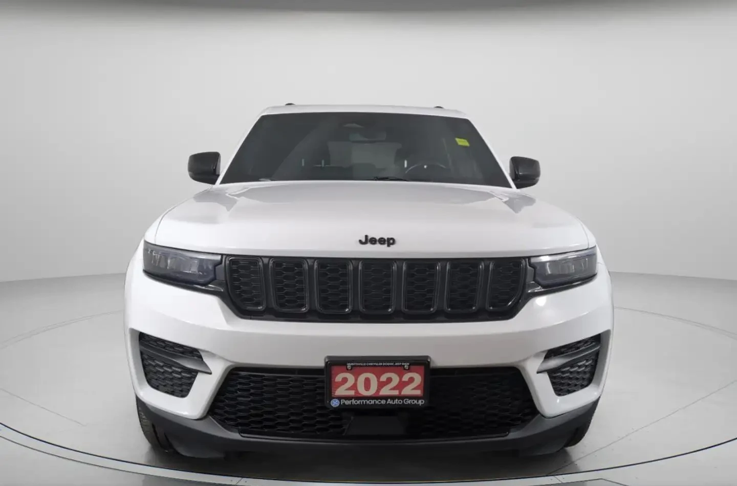 Jeep Grand cherokee 4X4 ALTITUTE * DIS * ПОДГР * КАМЕРА * ПЕРФ ЗА ГАЗ, снимка 2 - Автомобили и джипове - 55460108