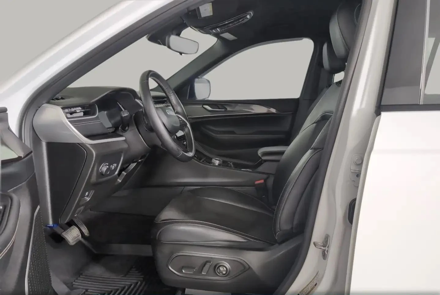 Jeep Grand cherokee 4X4 ALTITUTE * DIS * ПОДГР * КАМЕРА * ПЕРФ ЗА ГАЗ, снимка 7 - Автомобили и джипове - 55460108
