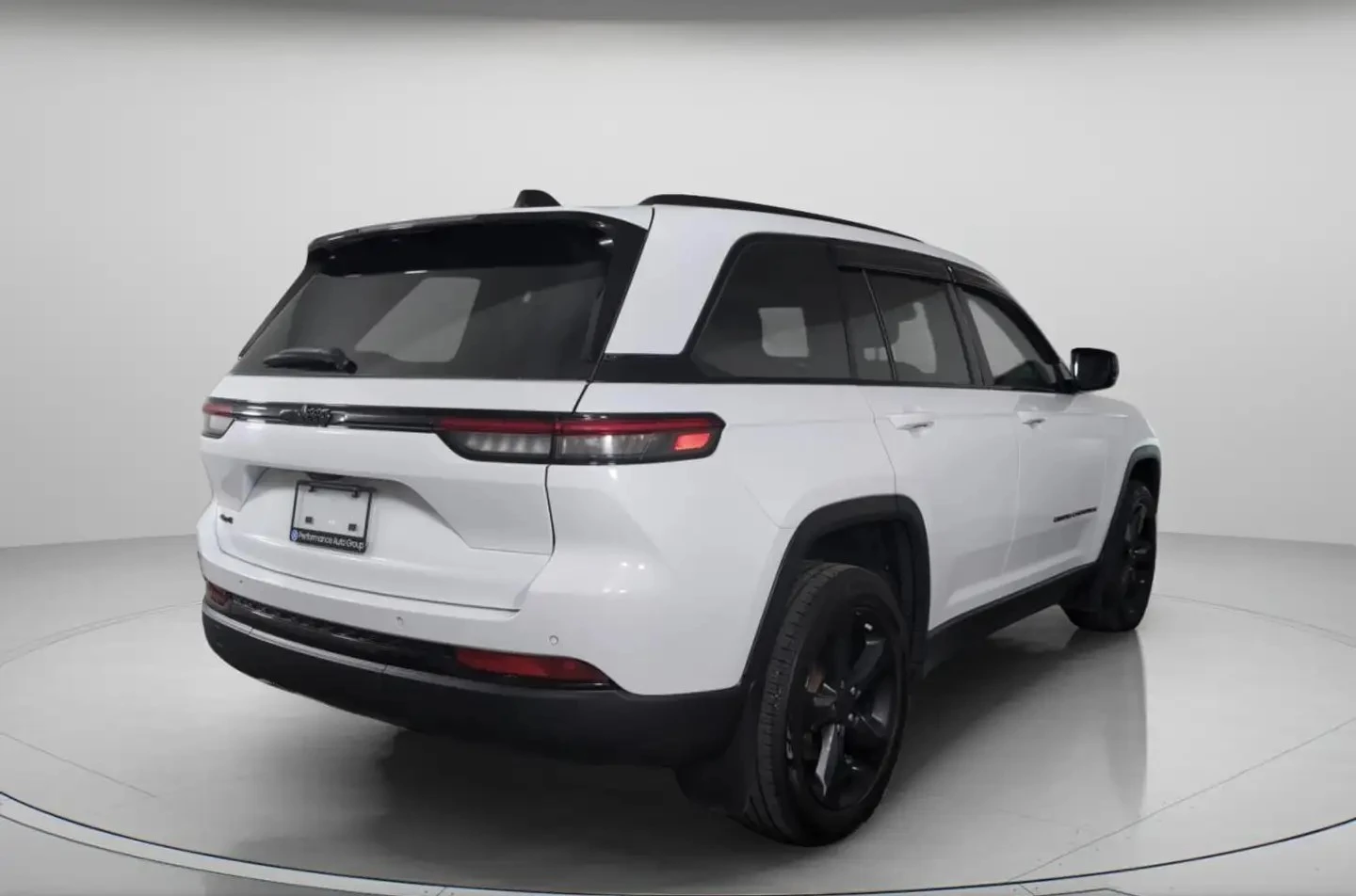 Jeep Grand cherokee 4X4 ALTITUTE * DIS * ПОДГР * КАМЕРА * ПЕРФ ЗА ГАЗ, снимка 6 - Автомобили и джипове - 55460108