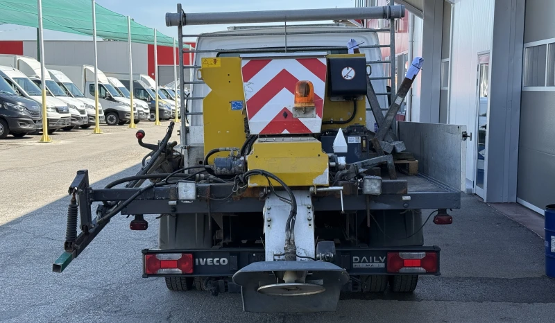 Iveco Daily Снегорин с Опесъчител 35 C 13 Категория &#34;Б&#34, снимка 4 - Бусове и автобуси - 50520950