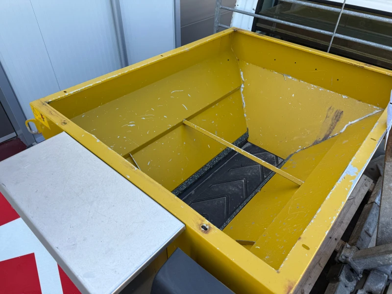 Iveco Daily Снегорин с Опесъчител 35 C 13 Категория &#34;Б&#34, снимка 17 - Бусове и автобуси - 50520950