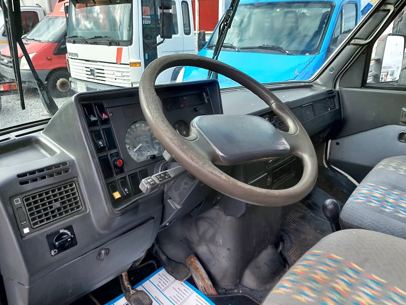 Iveco Daily 35-8, снимка 6 - Бусове и автобуси - 53445351