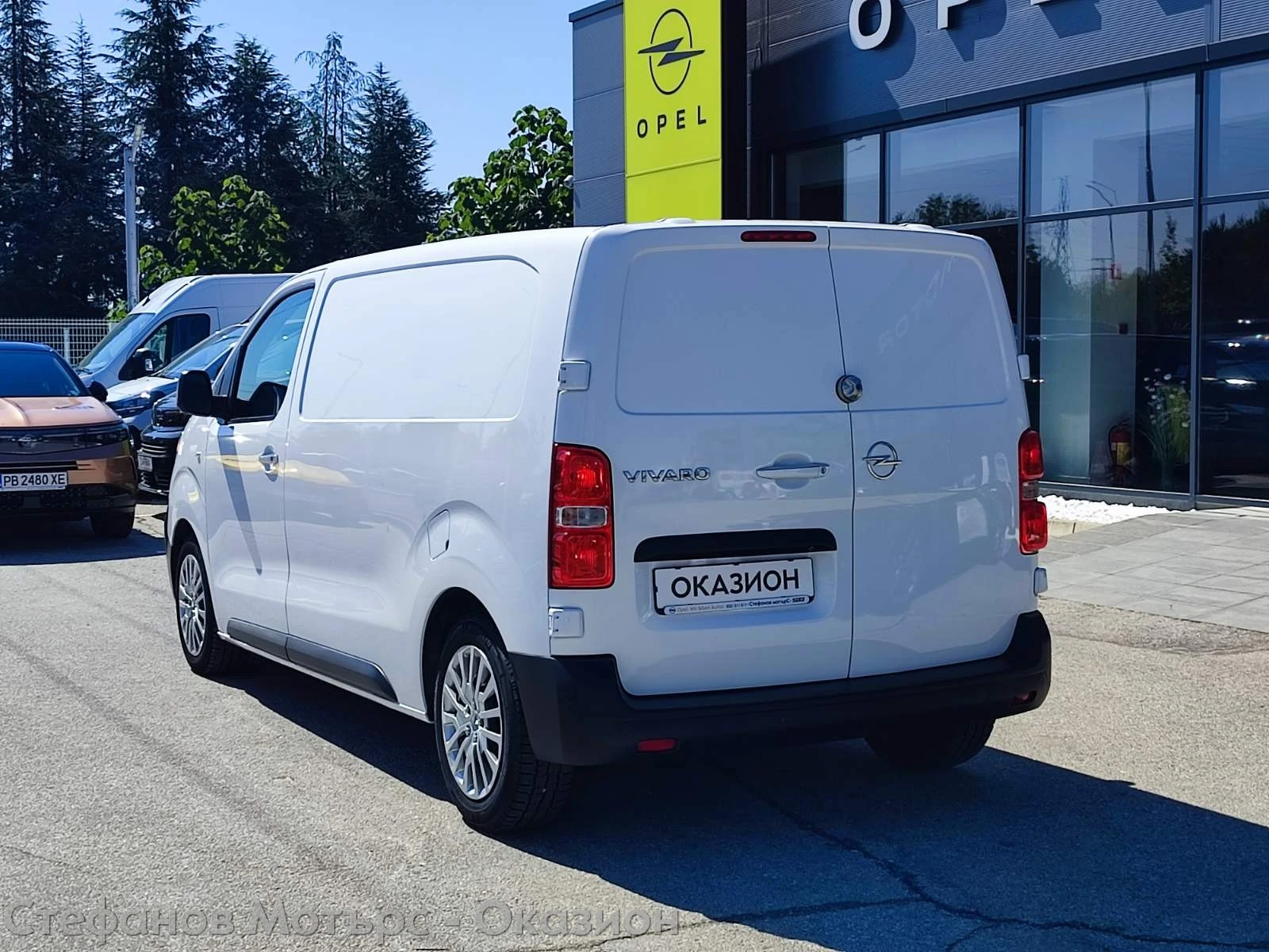 Opel Vivaro Cargo M Edition 1.5 Diesel (102hp) MT6, снимка 8 - Бусове и автобуси - 55698910