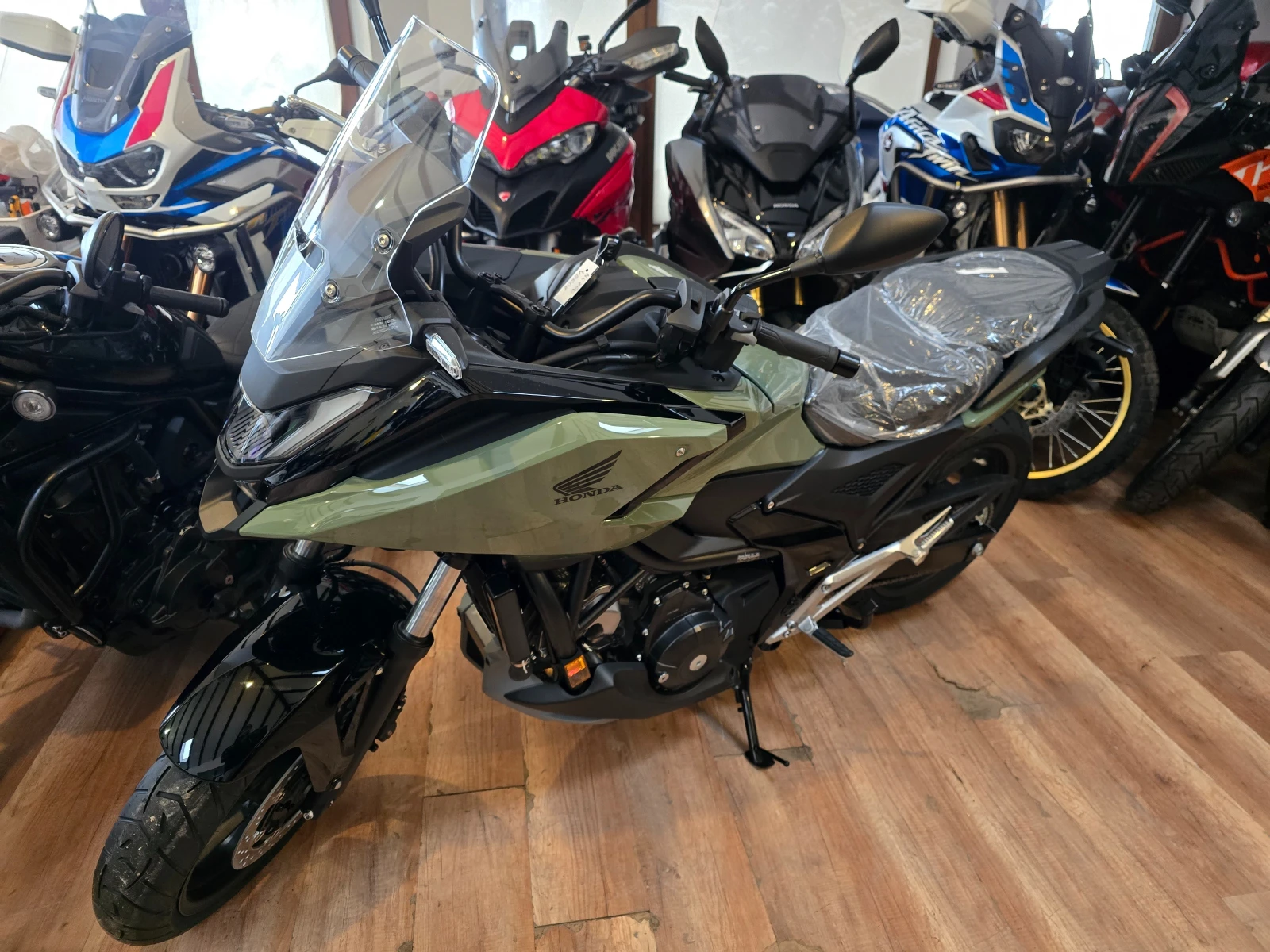 Honda Nc 750x DCT!2025/2026!!! New!!! Km.0!! Euro 5+ !!! | Mobile.bg � ����������� 1