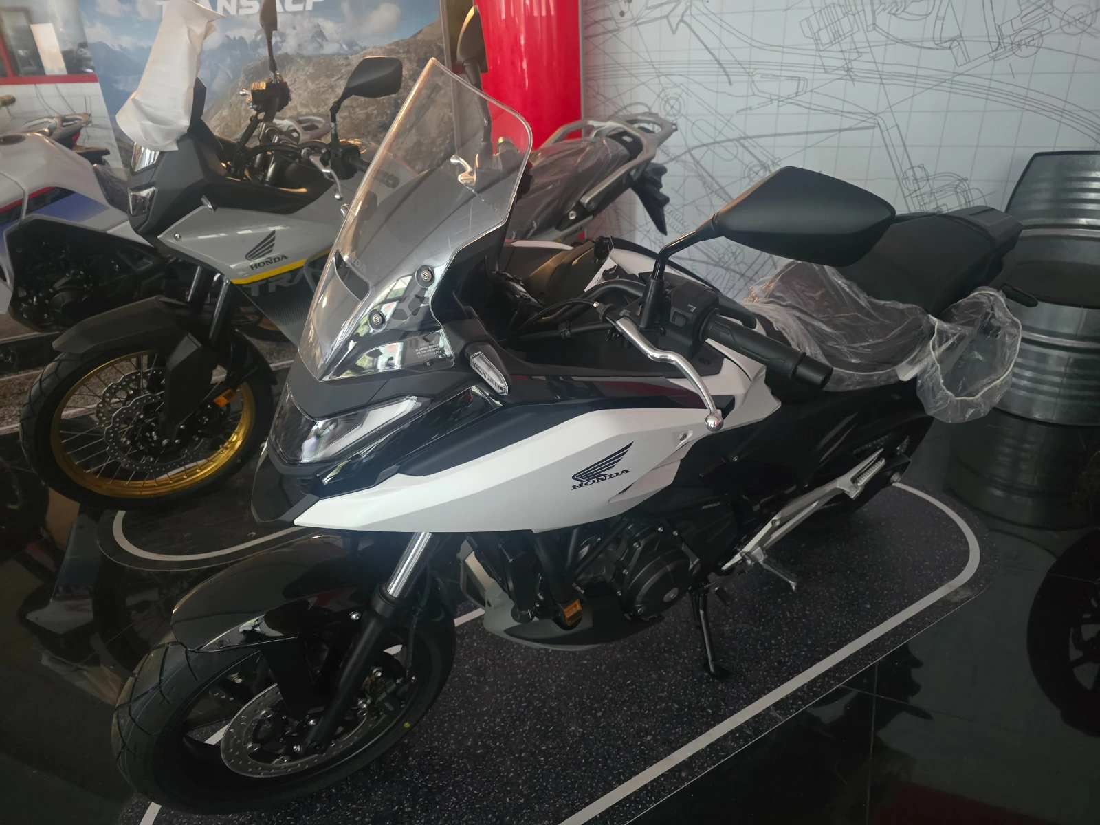 Honda Nc 750x 2025/2026!!! New!!! Km.0!! Euro 5+ !!! - изображение 3