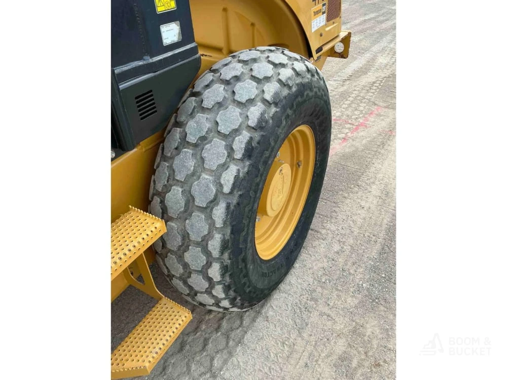Валяк Cat CS44B, снимка 17 - Индустриална техника - 54642943