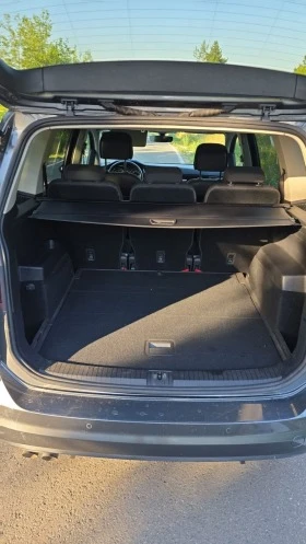 VW Touran 2.0TDI Highline, снимка 4
