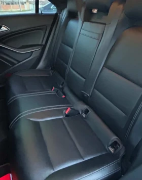 Mercedes-Benz CLA 250 2.0, снимка 10