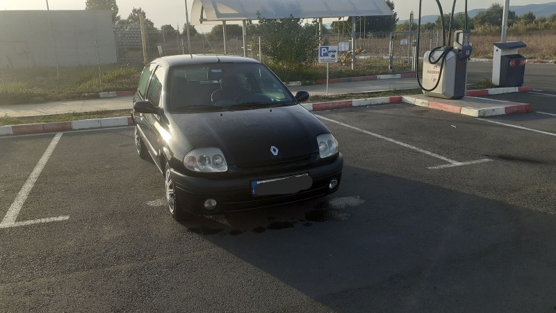 Renault Clio, снимка 6 - Автомобили и джипове - 46332818