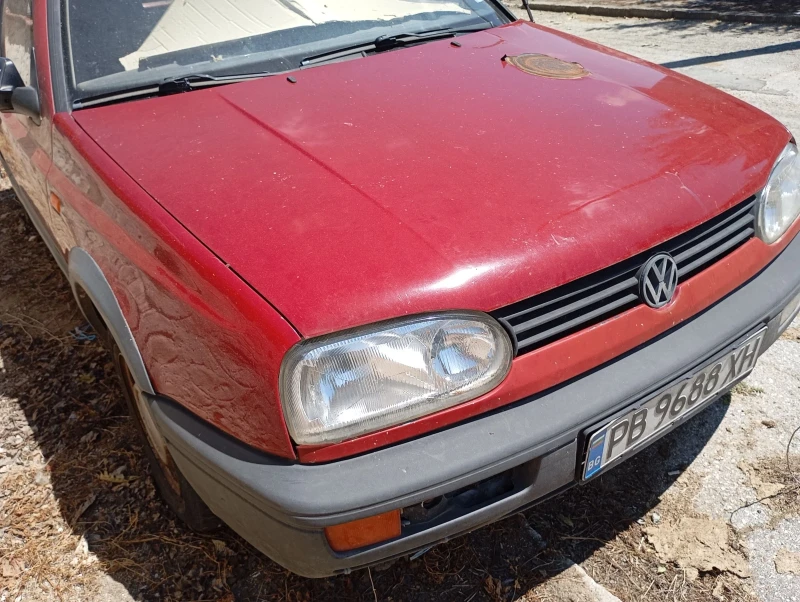 VW Golf 1.6  75 кс. хидравлика , снимка 1 - Автомобили и джипове - 46792105