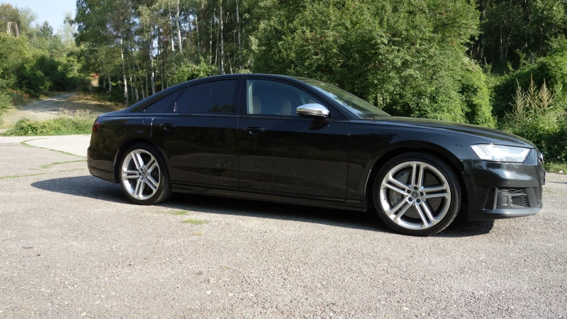 Audi S8, снимка 2 - Автомобили и джипове - 48009952