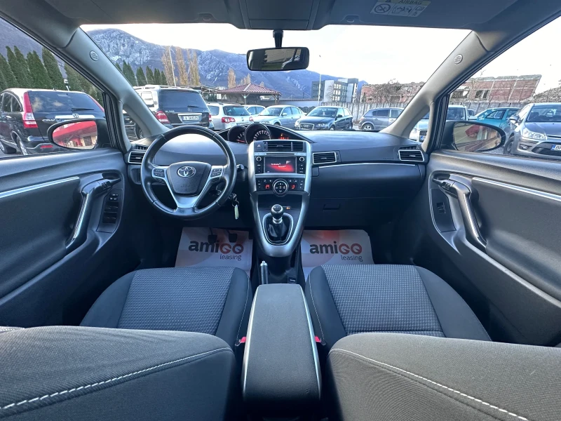 Toyota Corolla verso 1.6D4D - УНИКАТ, снимка 11 - Автомобили и джипове - 48055031