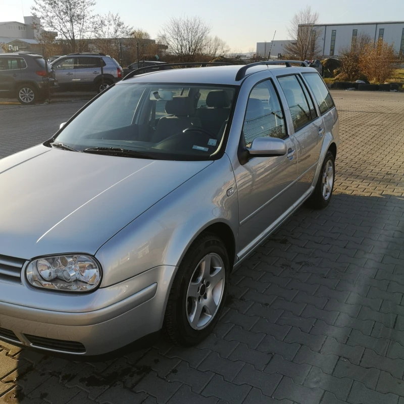 VW Golf 2.0 , снимка 14 - Автомобили и джипове - 49559326