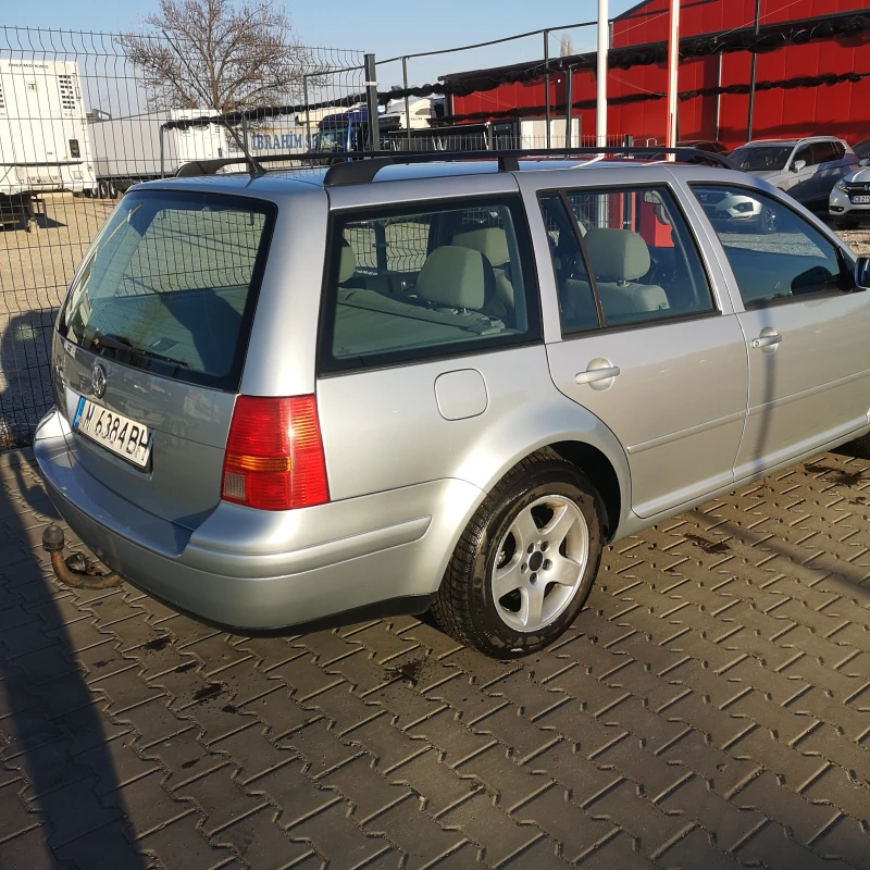 VW Golf 2.0 , снимка 11 - Автомобили и джипове - 49559326