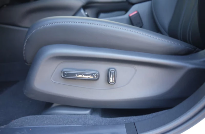 Honda ZR-V 2.0/ADVANCE/184HP/e:HEV/HUD/PANO/NAVI/AMBI/270f, снимка 11 - Автомобили и джипове - 50810705