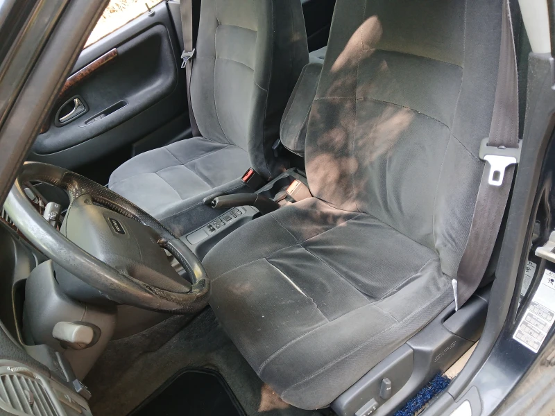 Volvo V40 2.0Т, снимка 14 - Автомобили и джипове - 51130343