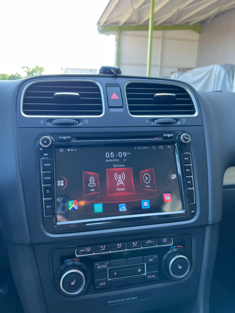 VW Golf Golf 6 1.6 TDI 105 hp, снимка 11 - Автомобили и джипове - 52486514