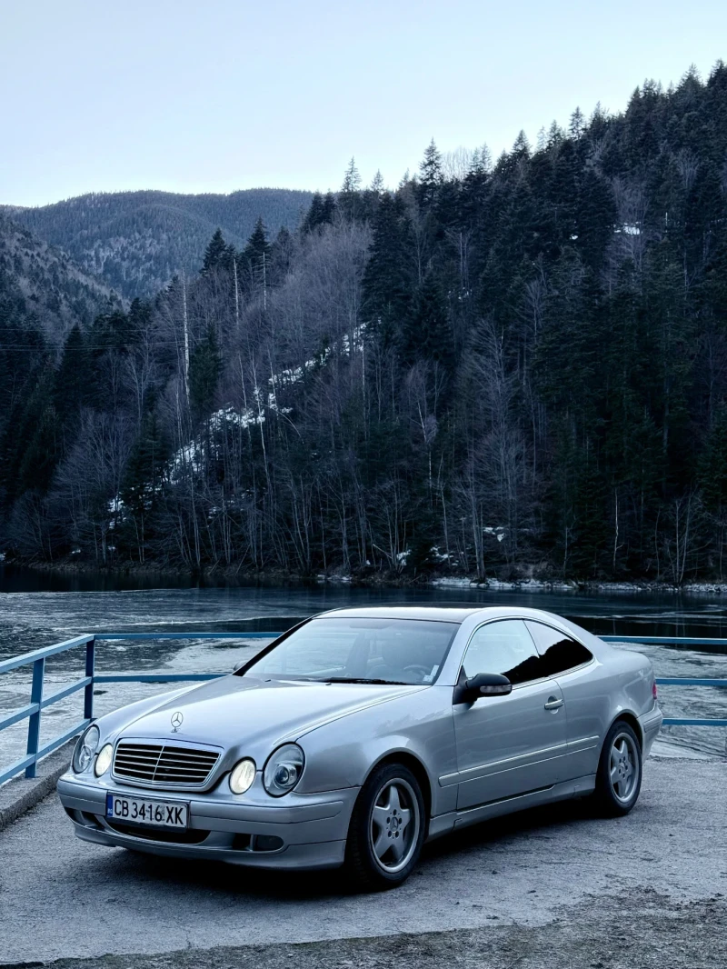 Mercedes-Benz CLK Facelift 200 Kompressor, снимка 4 - Автомобили и джипове - 52554526