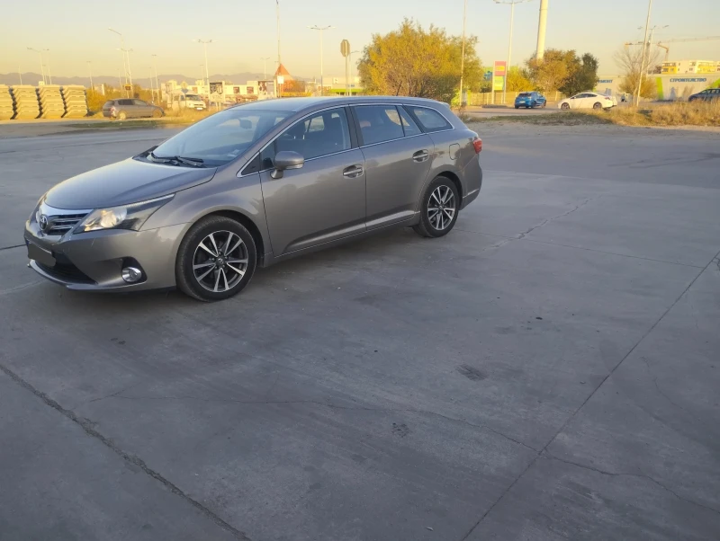 Toyota Avensis, снимка 3 - Автомобили и джипове - 52829559