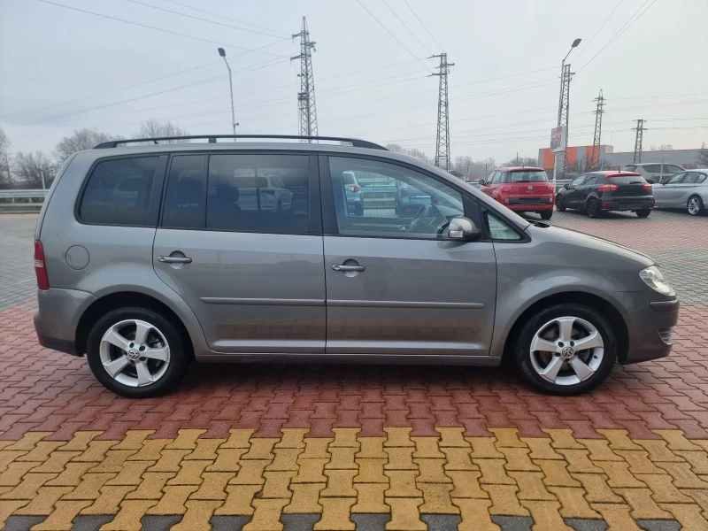 VW Touran 1.9 TDI , снимка 6 - Автомобили и джипове - 53019348
