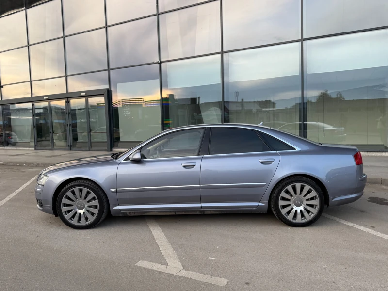 Audi A8 6 МЕСЕЦА ГАРАНЦИЯ/4.2i 335к.с. Всички Екстри , снимка 2 - Автомобили и джипове - 53186892