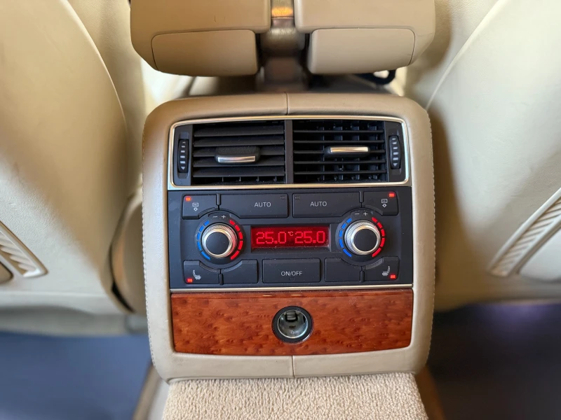 Audi A8 6 МЕСЕЦА ГАРАНЦИЯ/4.2i 335к.с. Всички Екстри , снимка 9 - Автомобили и джипове - 53186892