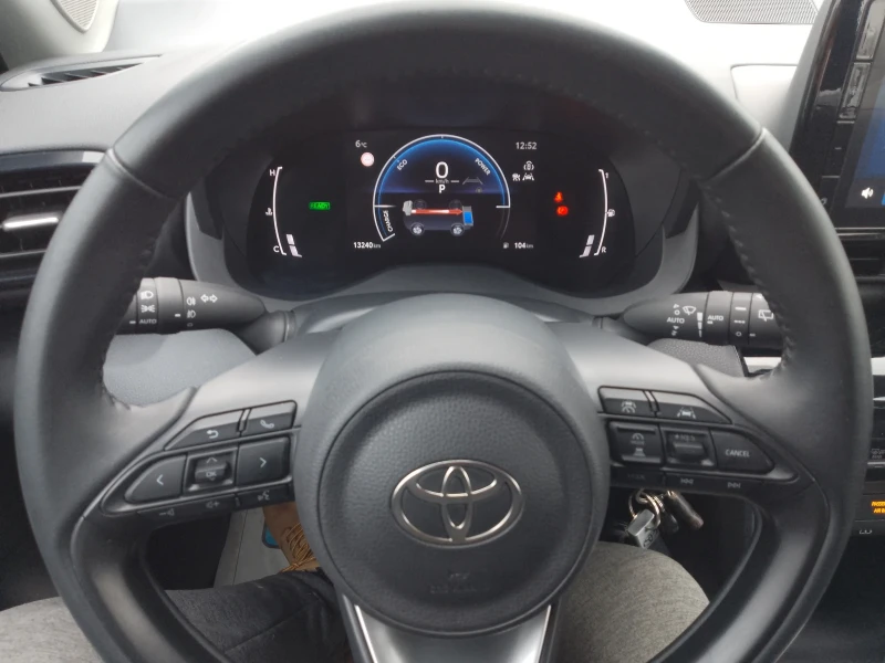 Toyota Yaris Cross 1.5i/HYBRID/ЗАВЕРЕНА ГАРАНЦИЯ в ТМ-АУТО, снимка 12 - Автомобили и джипове - 53327961