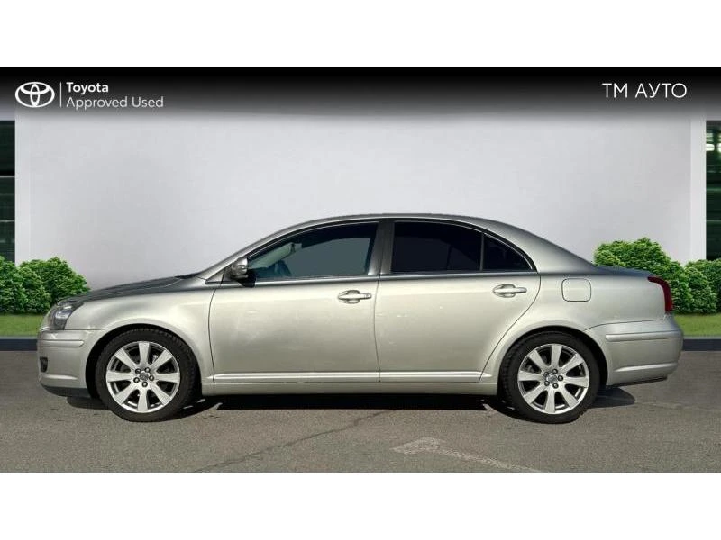 Toyota Avensis EXECUTIVE 2.0 AT - изображение 3
