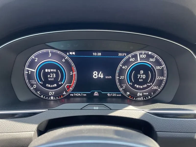 VW Arteon 2.0 Tdi Premium, снимка 15 - Автомобили и джипове - 56113124