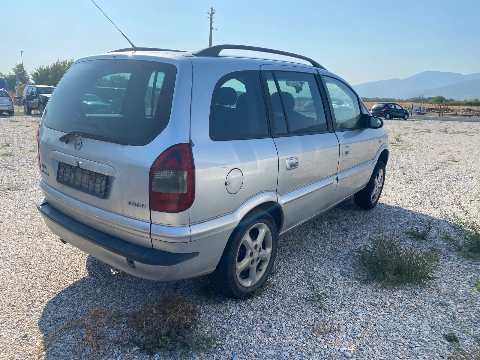 Opel Zafira 2.0 дизел 101кс - изображение 2