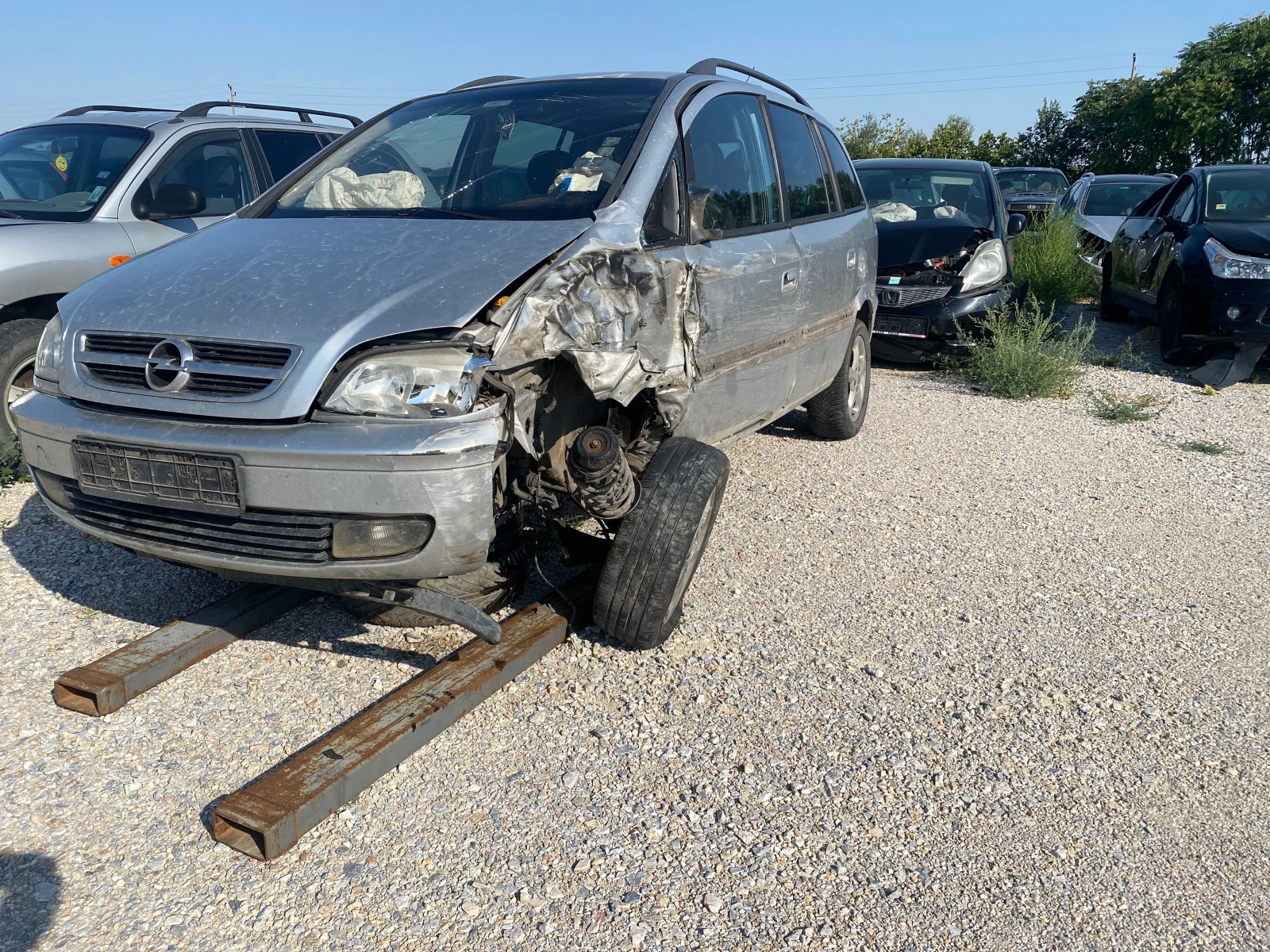 Opel Zafira 2.0 дизел 101кс - изображение 4