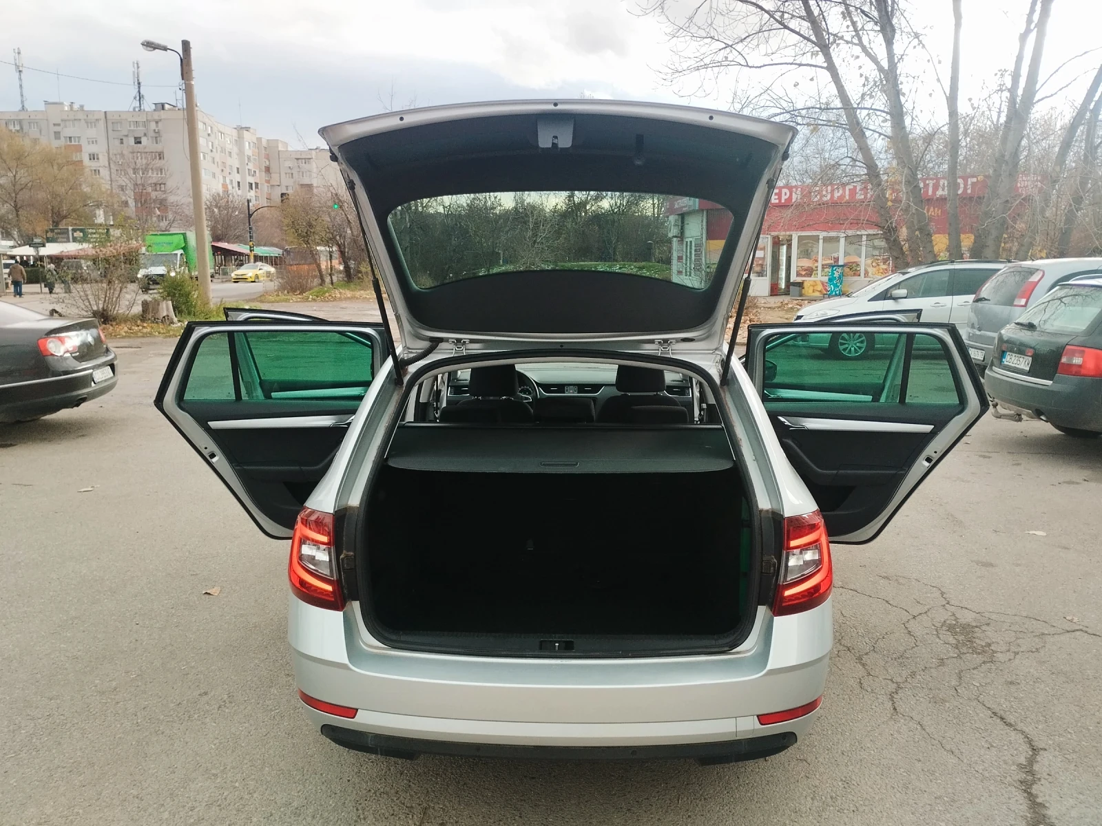 Skoda Octavia 2.0 TDI АВТОМАТИК. EURO 6  - изображение 10