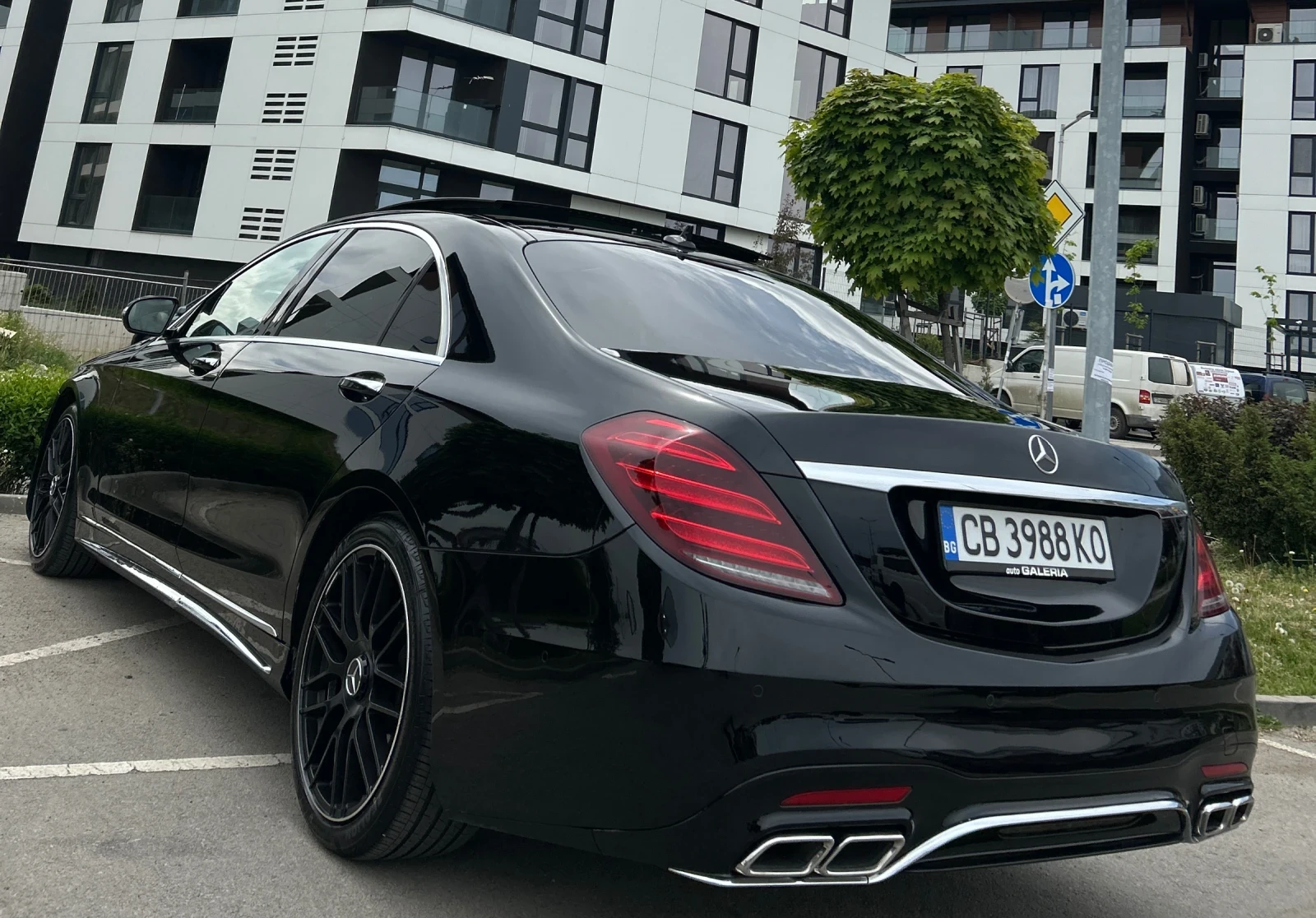 Mercedes-Benz S 350 АМG 63/4х4/Панорама/Дълга база/Burmester - изображение 10