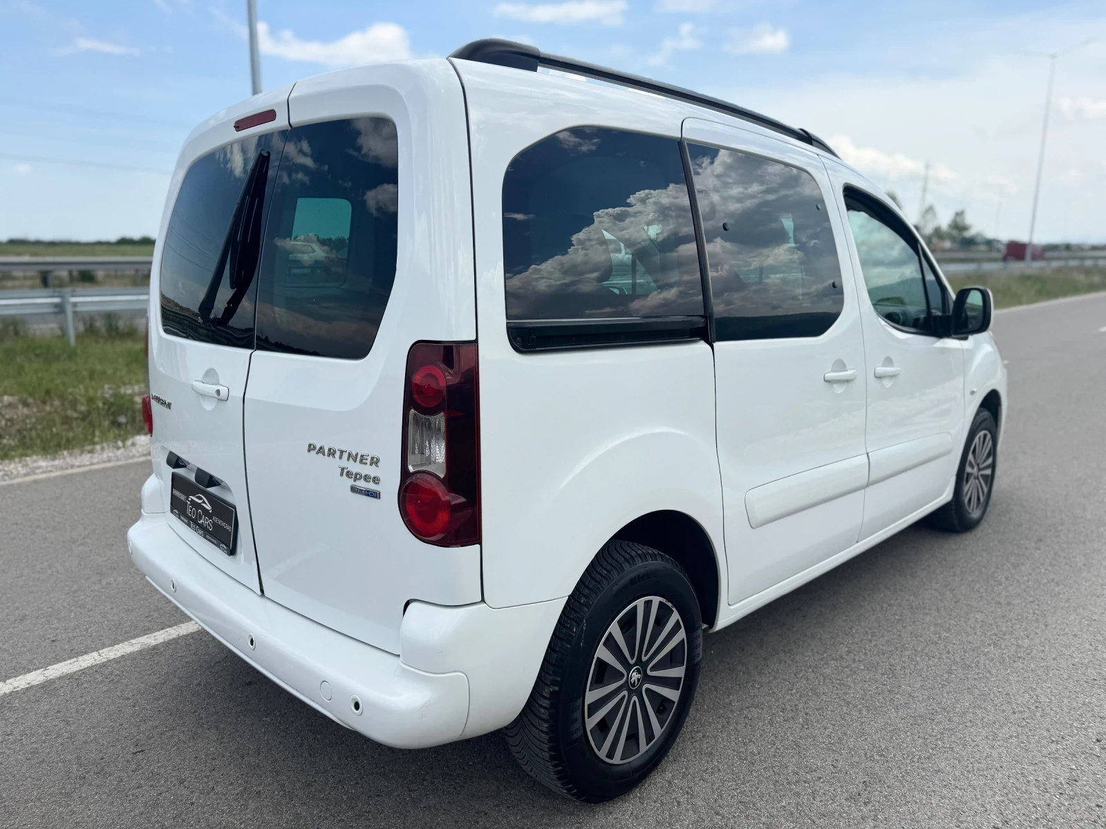 Peugeot Partner 1.6 HDI / NEW FACE / LED / PARKTRONIC / EURO 6 - изображение 6
