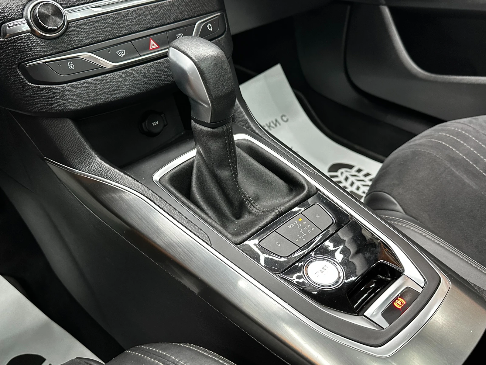 Peugeot 308 ГАРАНЦИЯ/GT Line/2.0hdi/ДОКАЗАНИ КМ/Автомат/, снимка 11 - Автомобили и джипове - 50801431