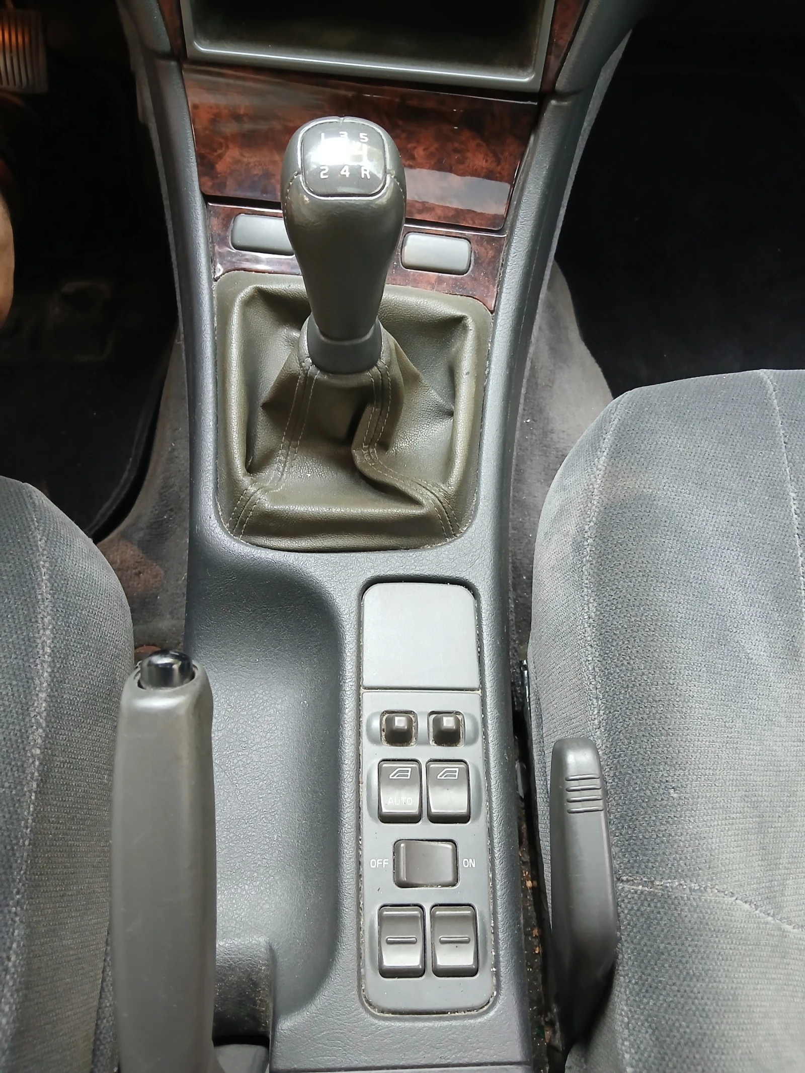 Volvo V40 2.0Т - изображение 10