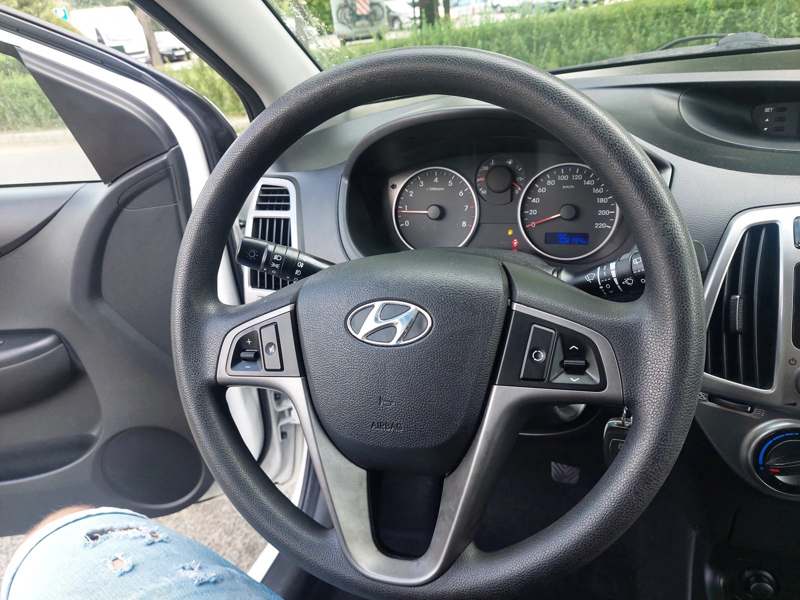 Hyundai I20 1, 2i 80ps LED - изображение 9