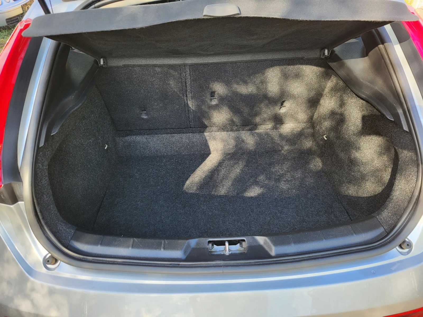 Volvo V40 2.0 D2 120 KC EURO 6B     | Mobile.bg   15